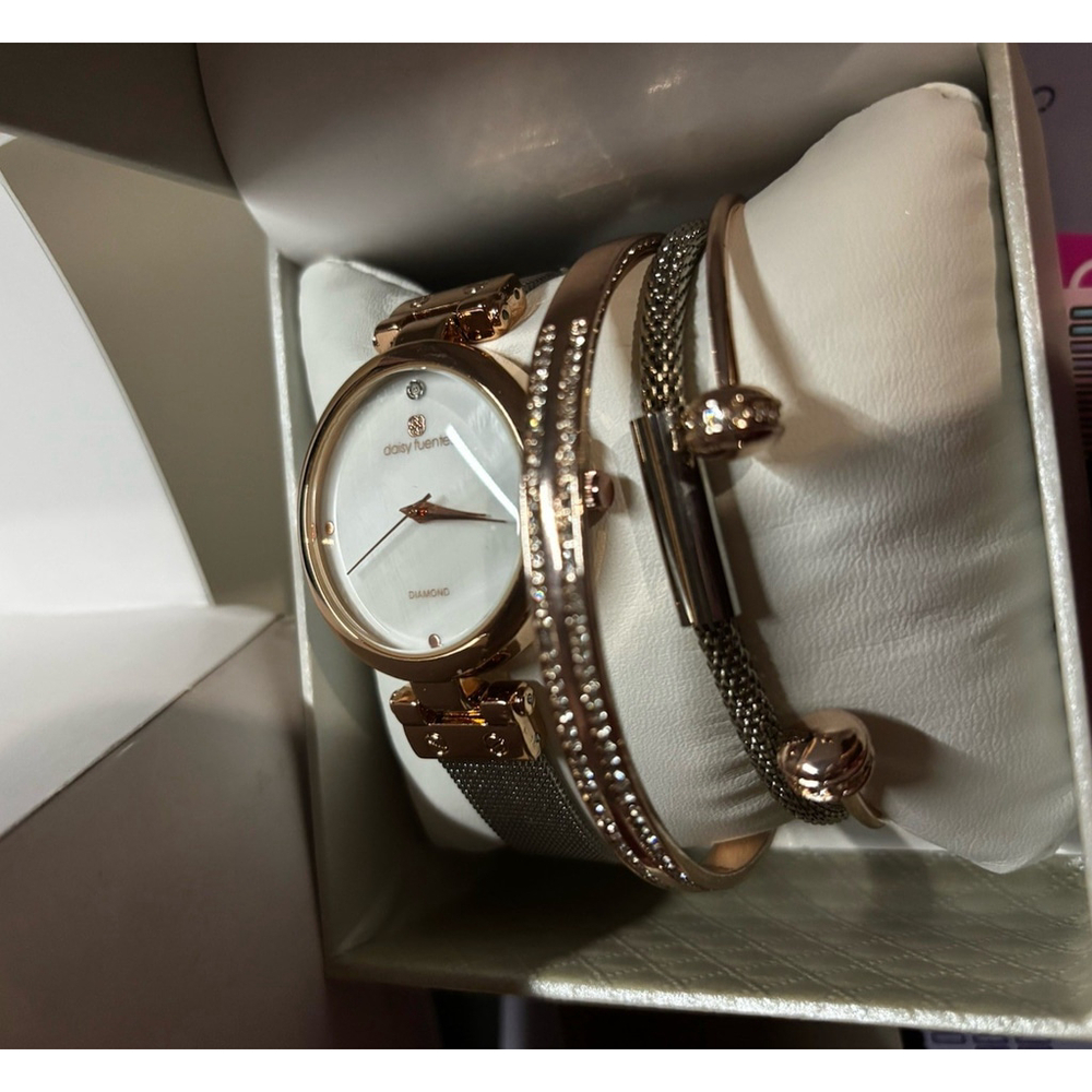 Daisy Fuentes Womens Elegant Style Two tone Rose Gold/Silver Watch Set DF202TTRG - Picture 6 of 7